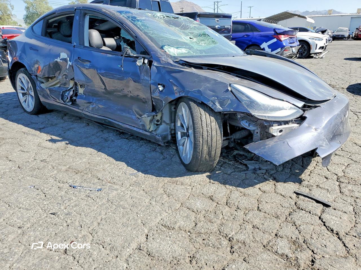Tesla Model 3 2022