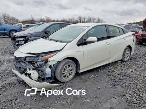 Toyota Prius 2017 - Image 1 of 12