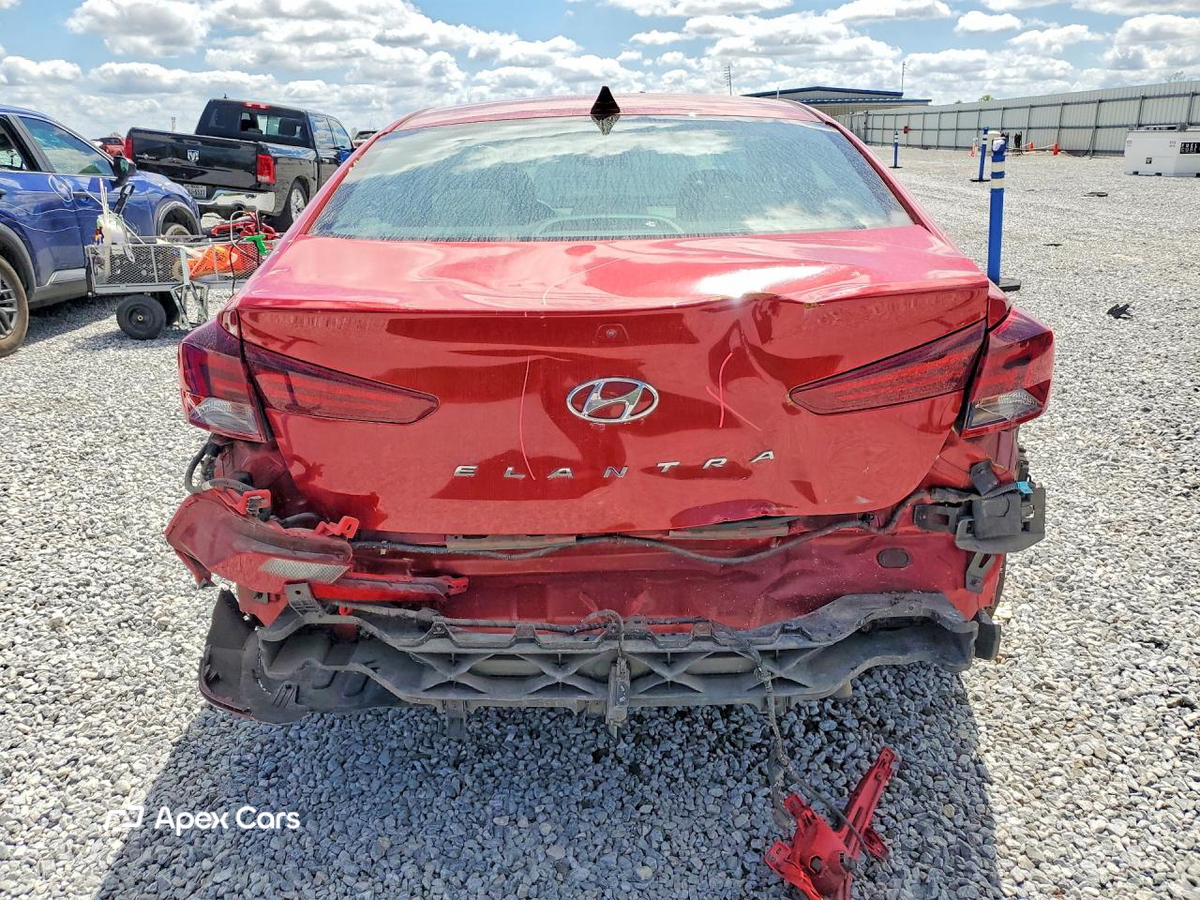 Hyundai Elantra 2020