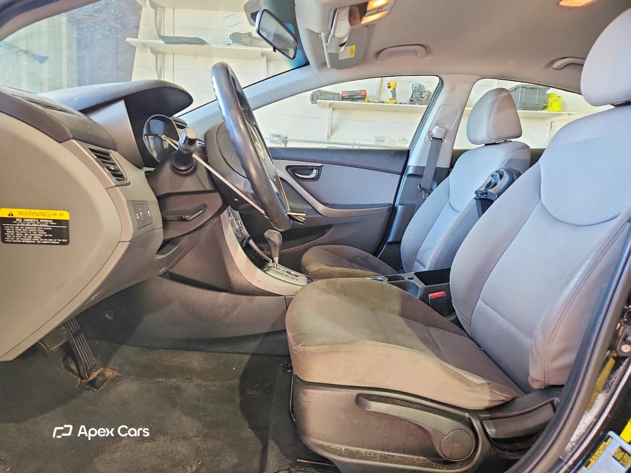 Hyundai Elantra 2012