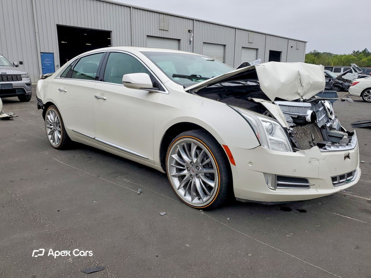 Cadillac XTS 2015