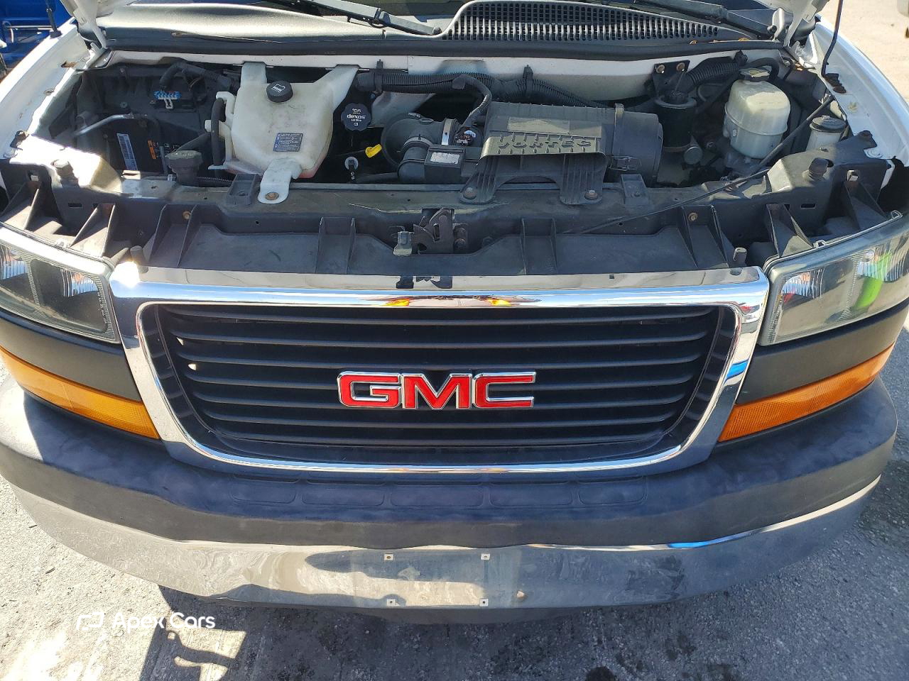 GMC Savana 2015