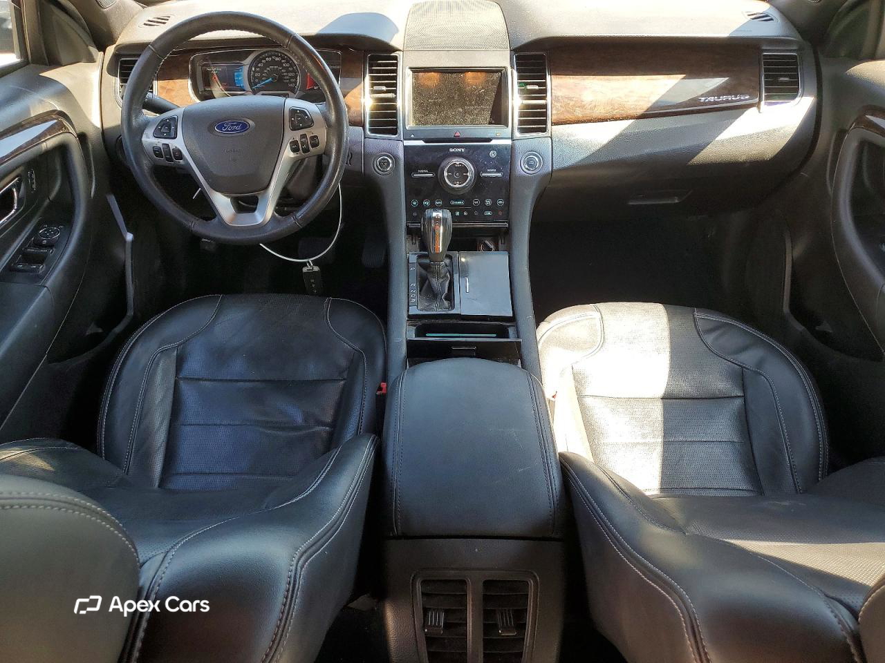 Ford Taurus 2019
