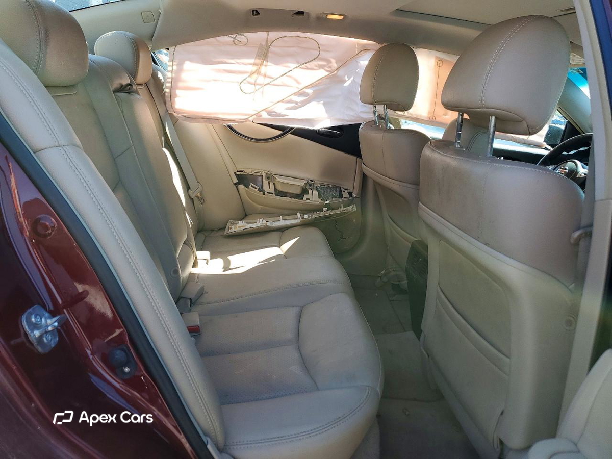 Nissan Maxima 2012