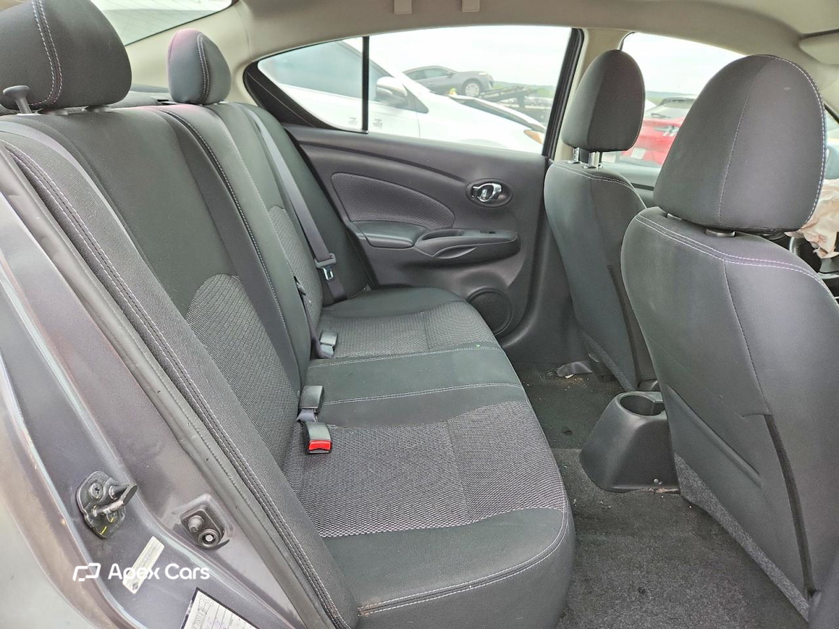 Nissan Versa 2018