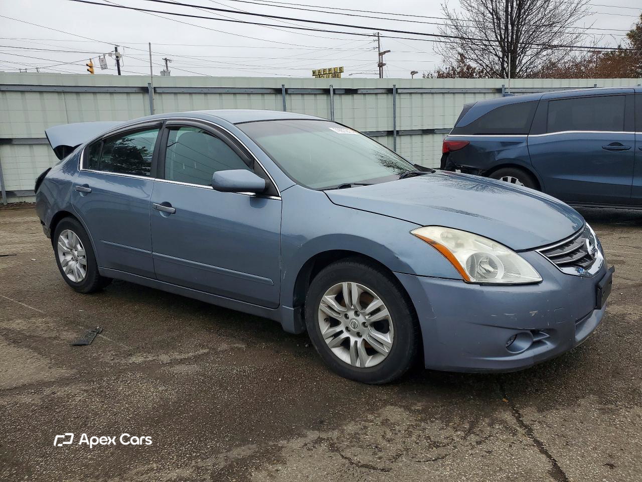 Nissan Altima 2011