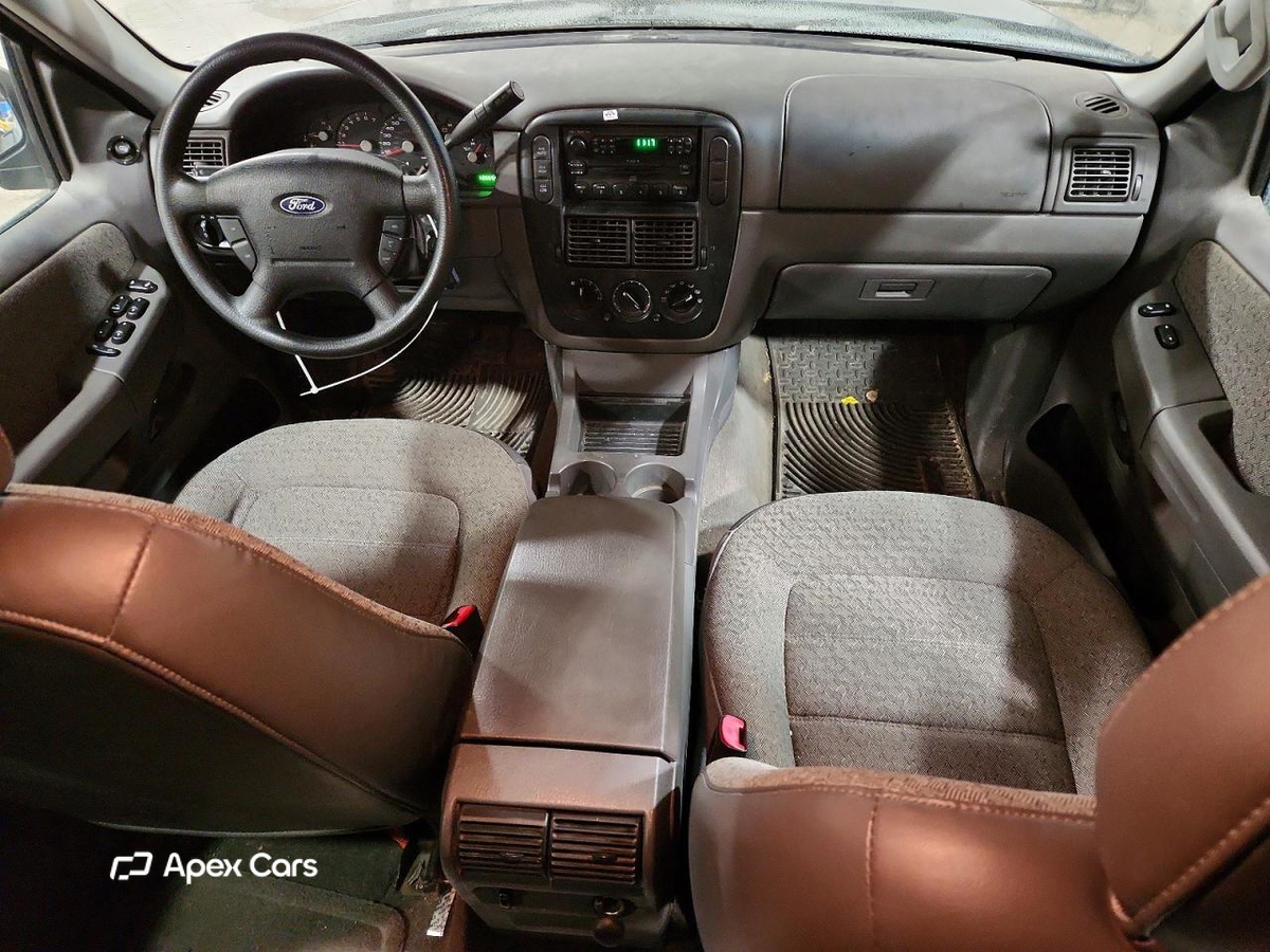 Ford Explorer 2004
