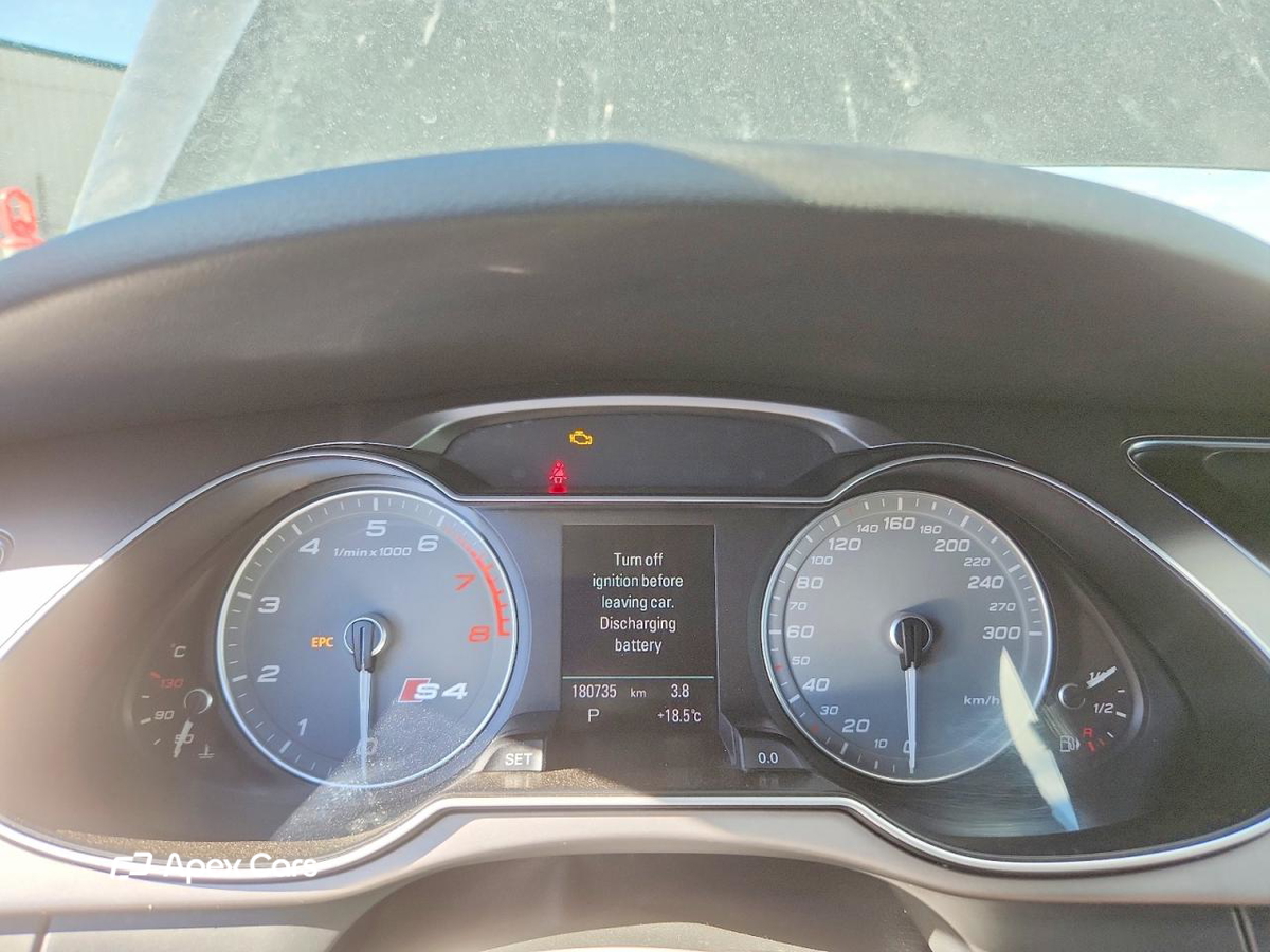 Audi RS4 2013