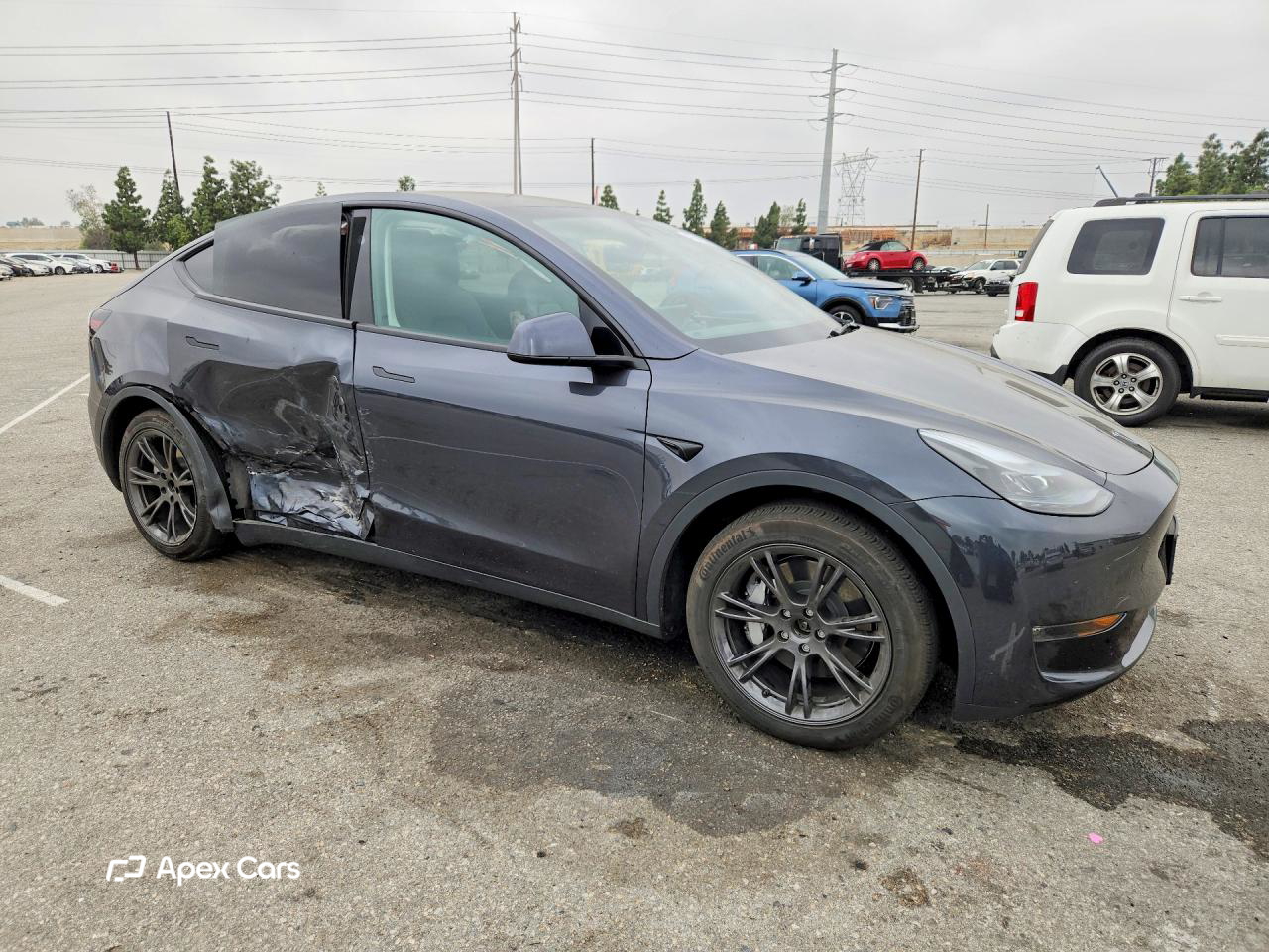 Tesla Model Y 2025