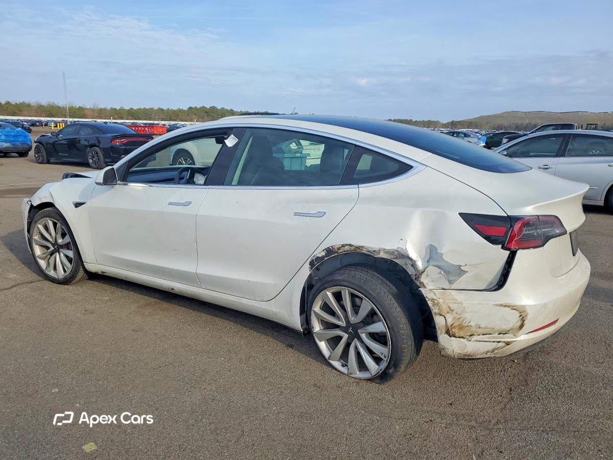 Tesla Model 3 2020
