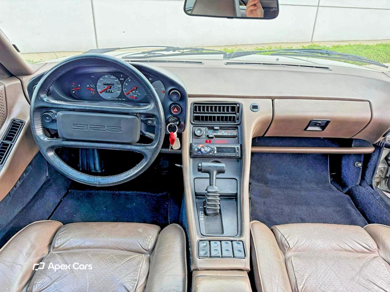 Porsche 928 1982