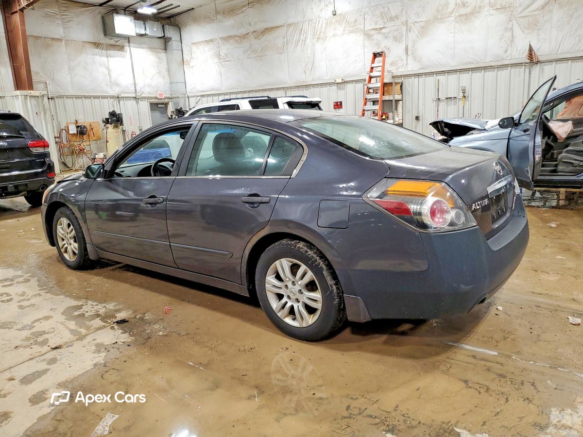 Nissan Altima 2012