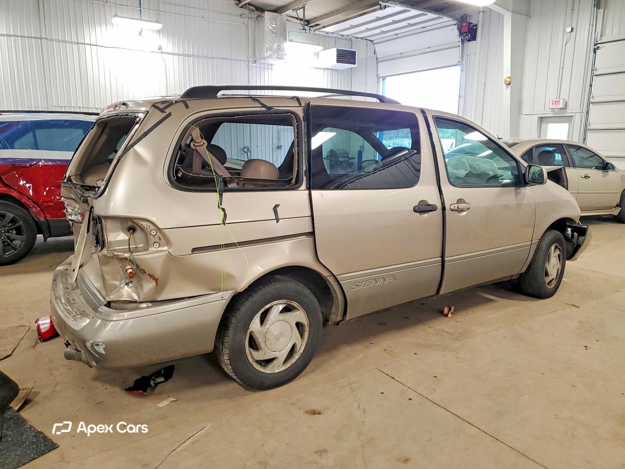 Toyota Sienna 2003