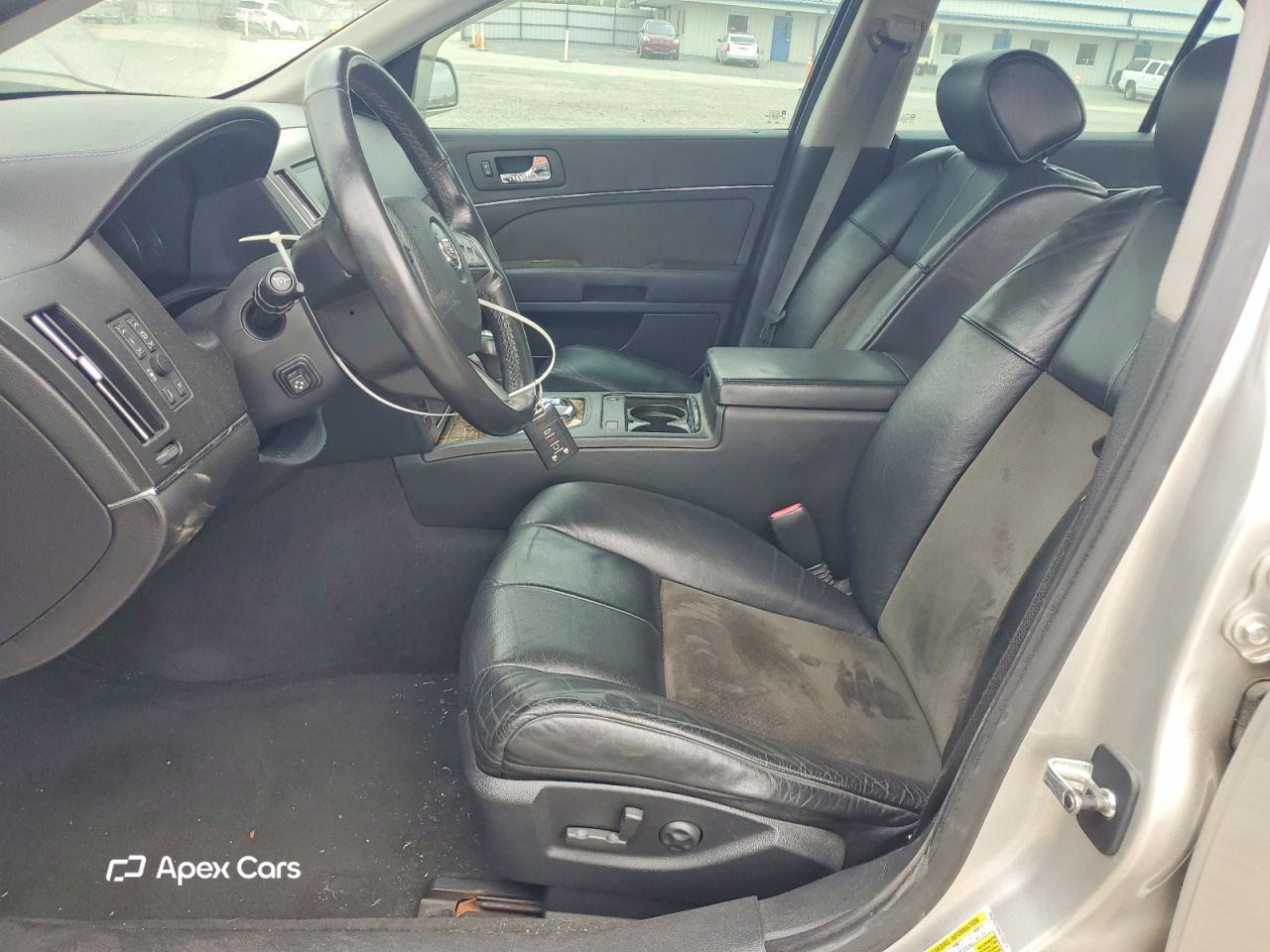 Cadillac STS 2008