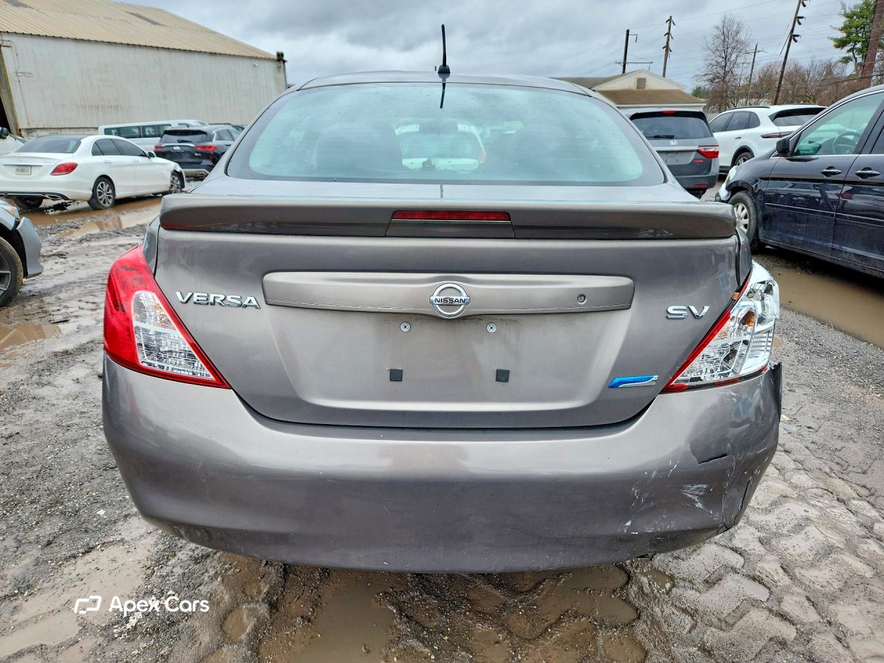 Nissan Versa 2014
