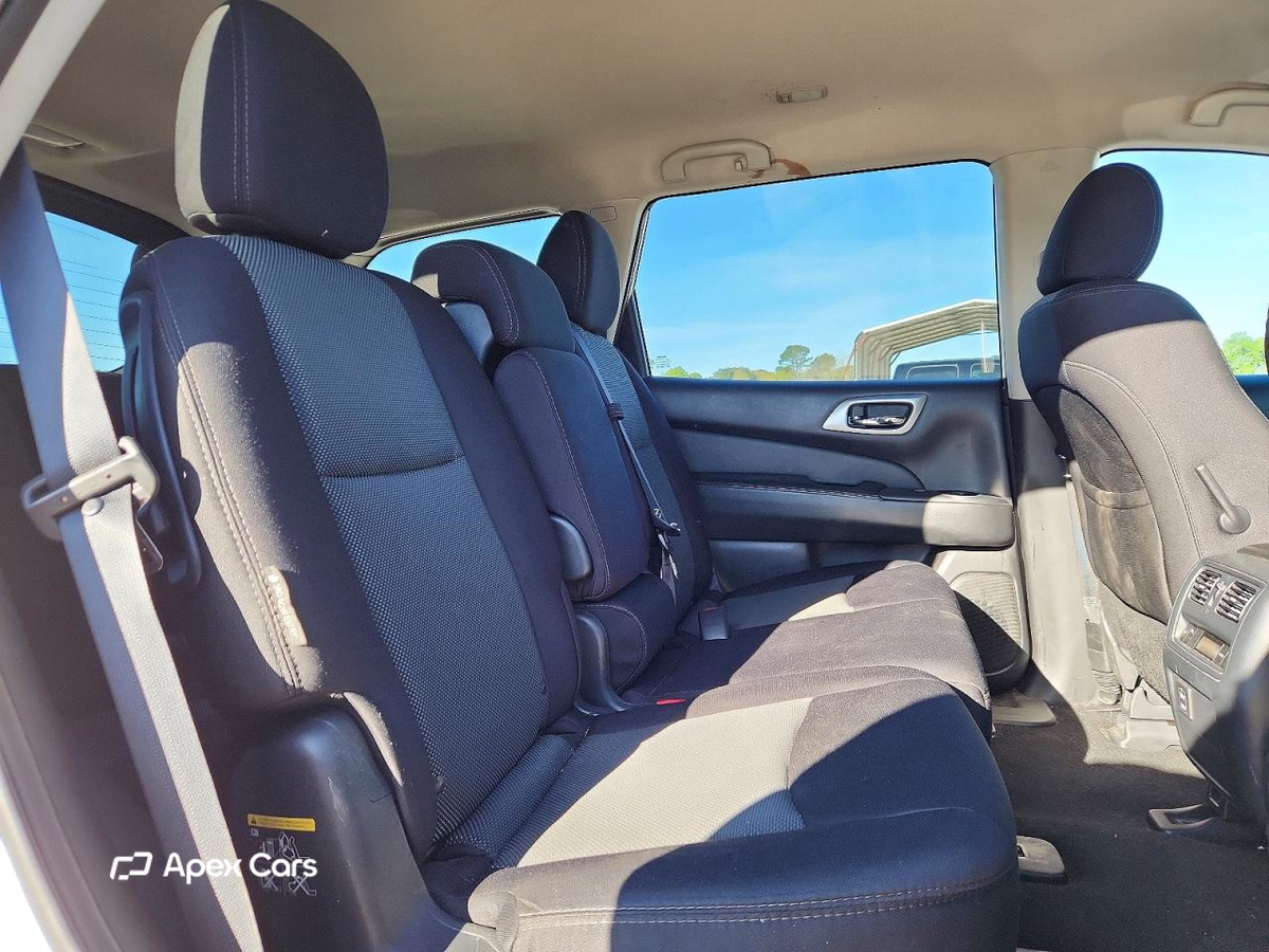 Nissan Pathfinder 2018