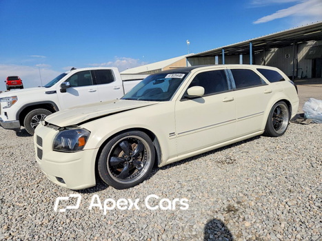 2005 Dodge Magnum - Image 1 of 5