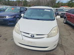 Toyota Sienna 2010
