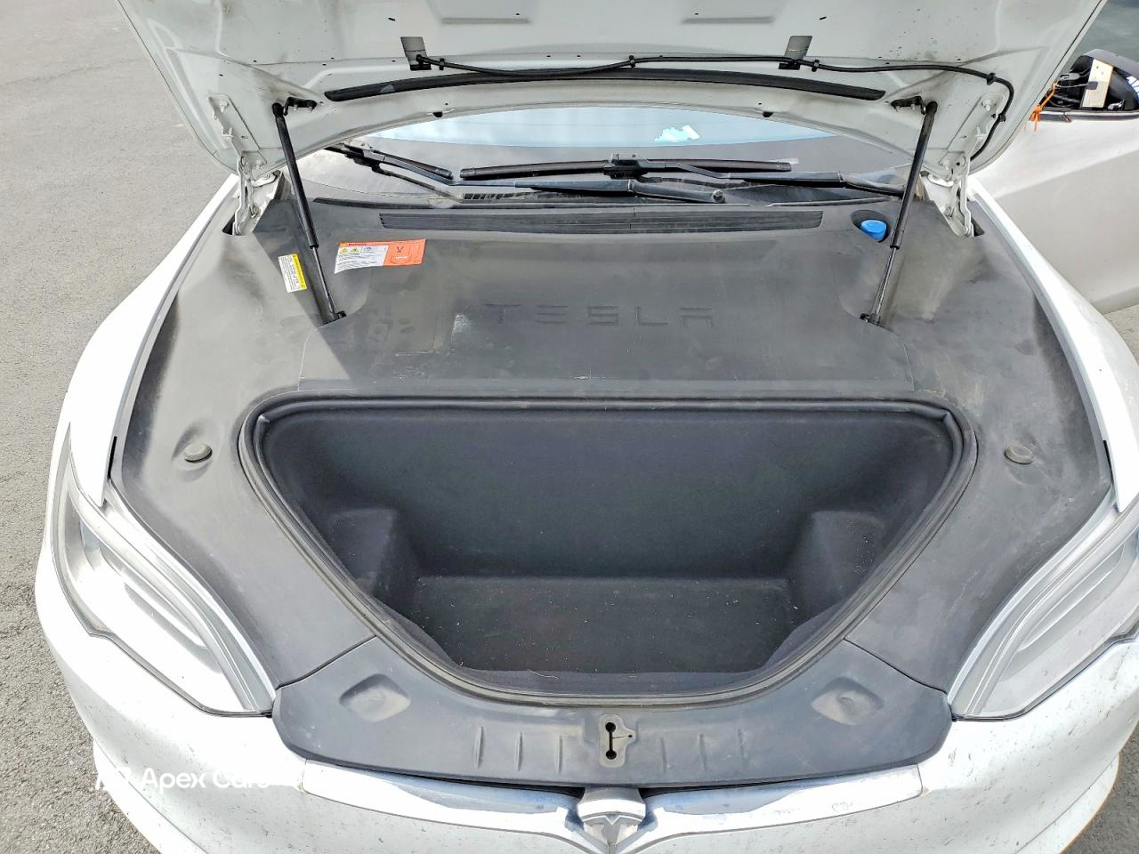 Tesla Model S 2016