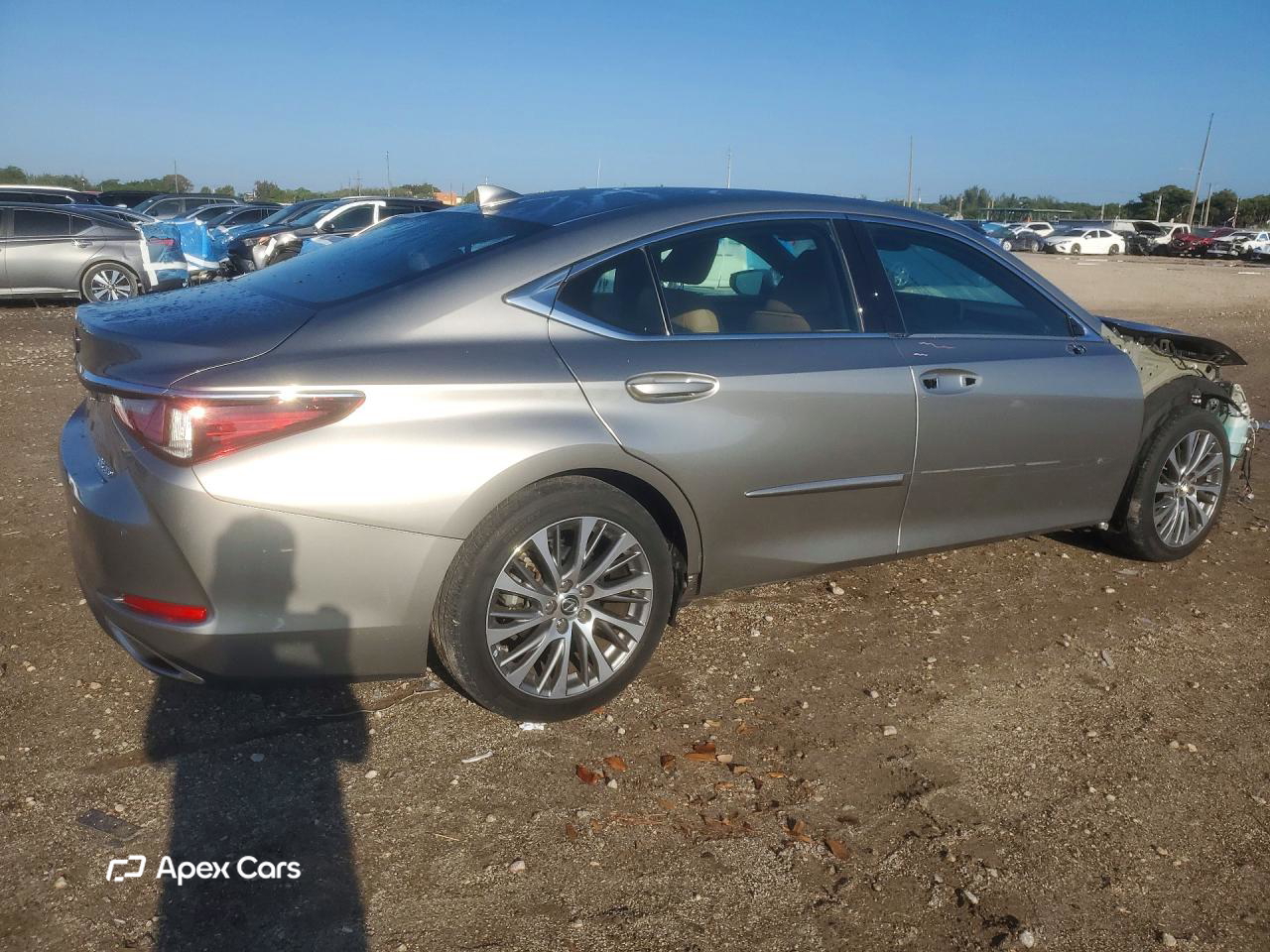 Lexus ES 2021
