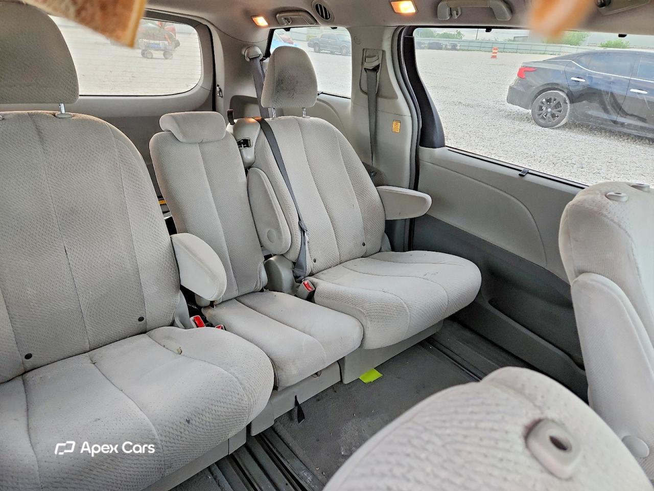 Toyota Sienna 2012
