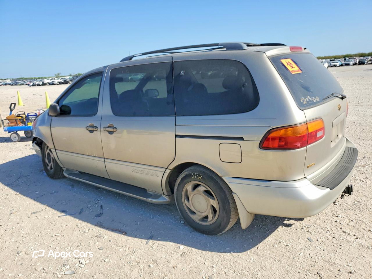 Toyota Sienna 2000