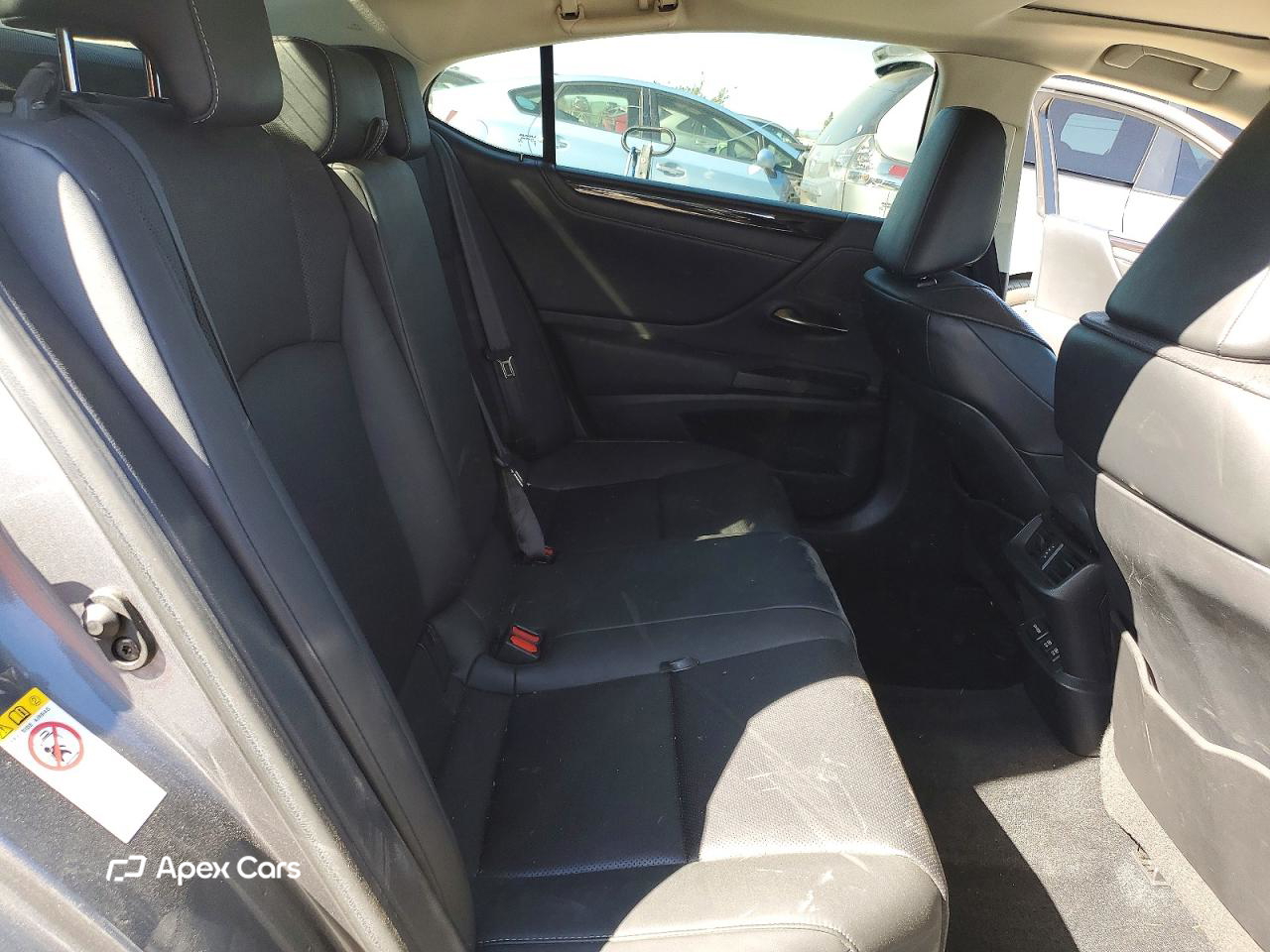 Lexus ES 2019