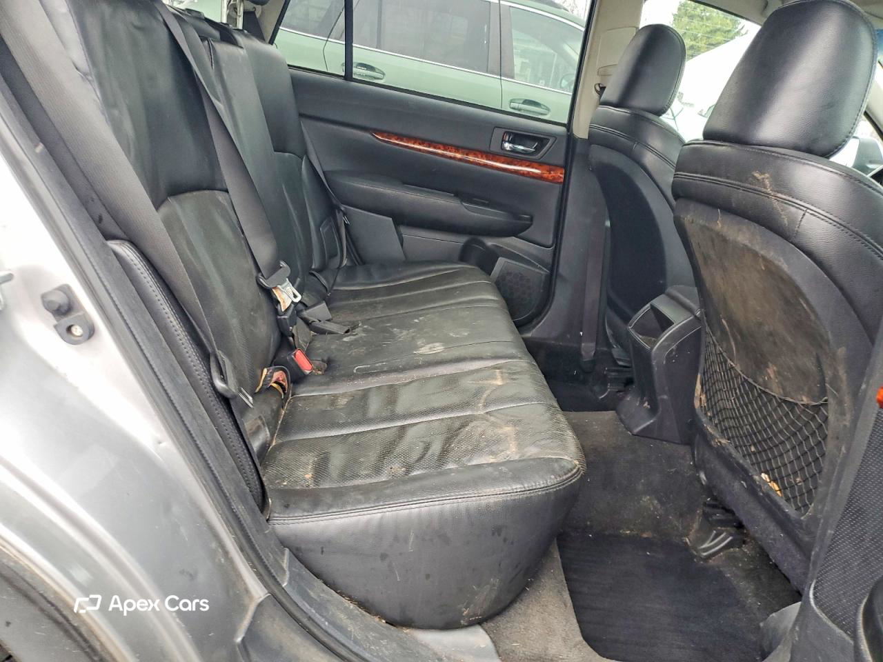 Subaru Outback 2011