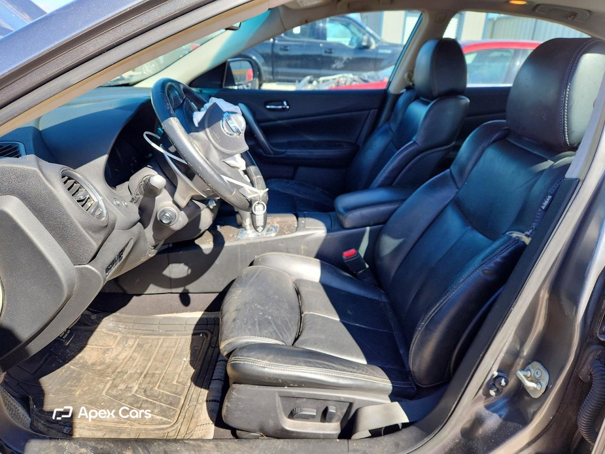 Nissan Maxima 2014