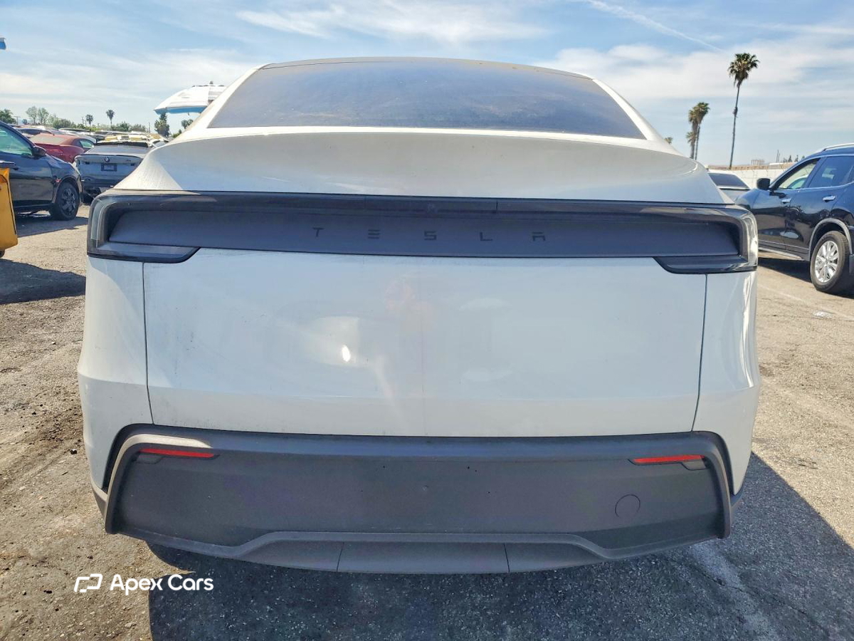 Tesla Model Y 2026