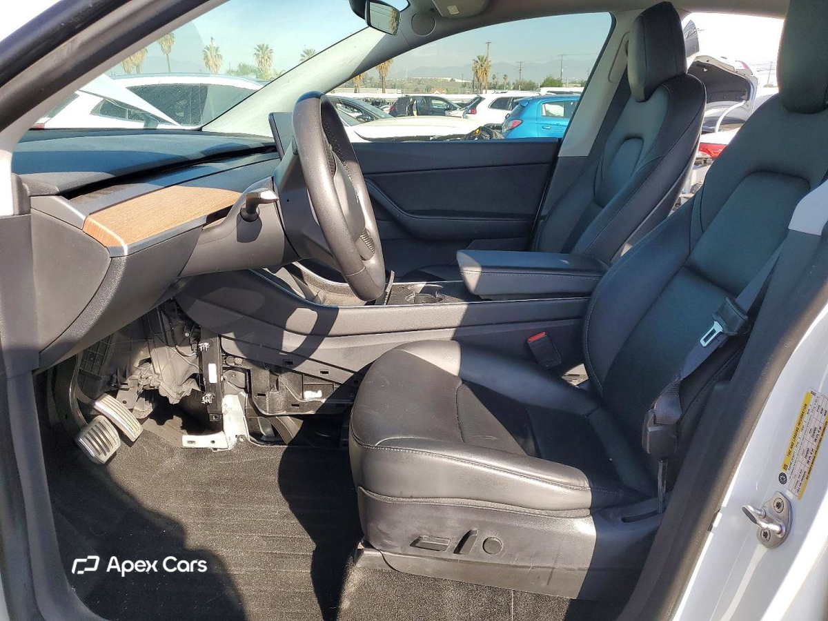 Tesla Model Y 2020