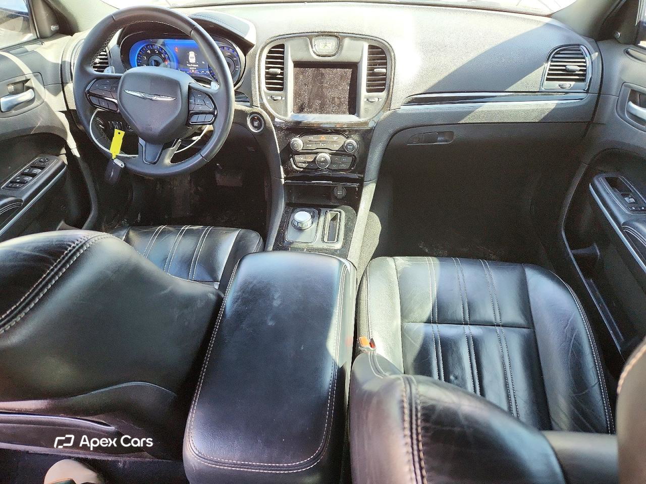 Chrysler 300 2022