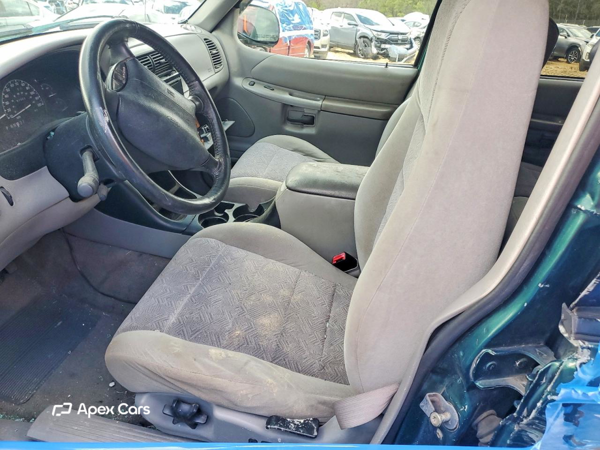 Ford Explorer 2000