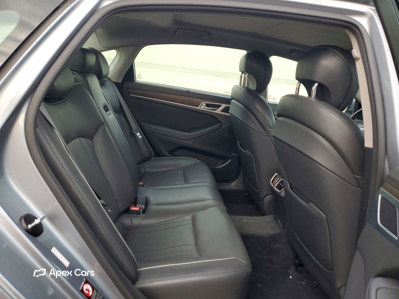 Hyundai Genesis 2016