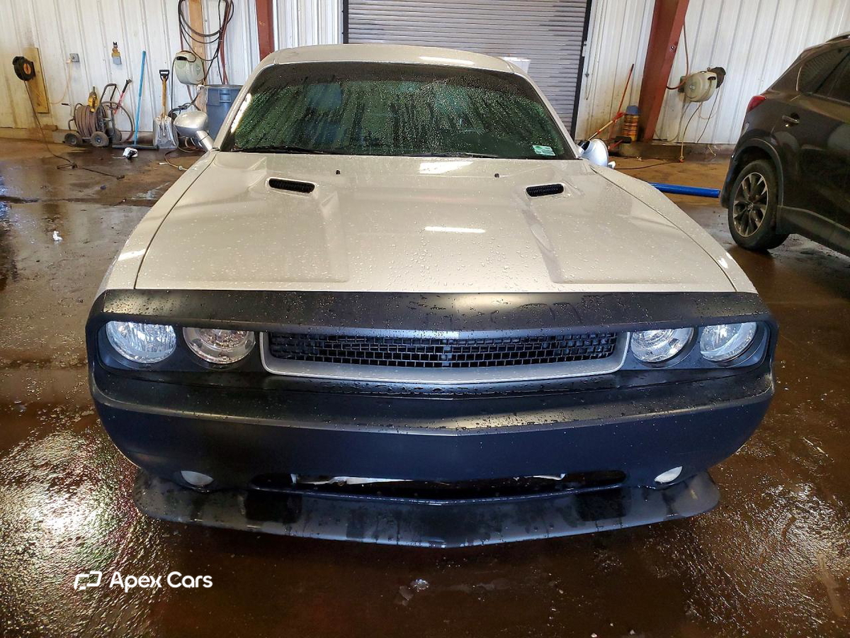 Dodge Challenger 2012