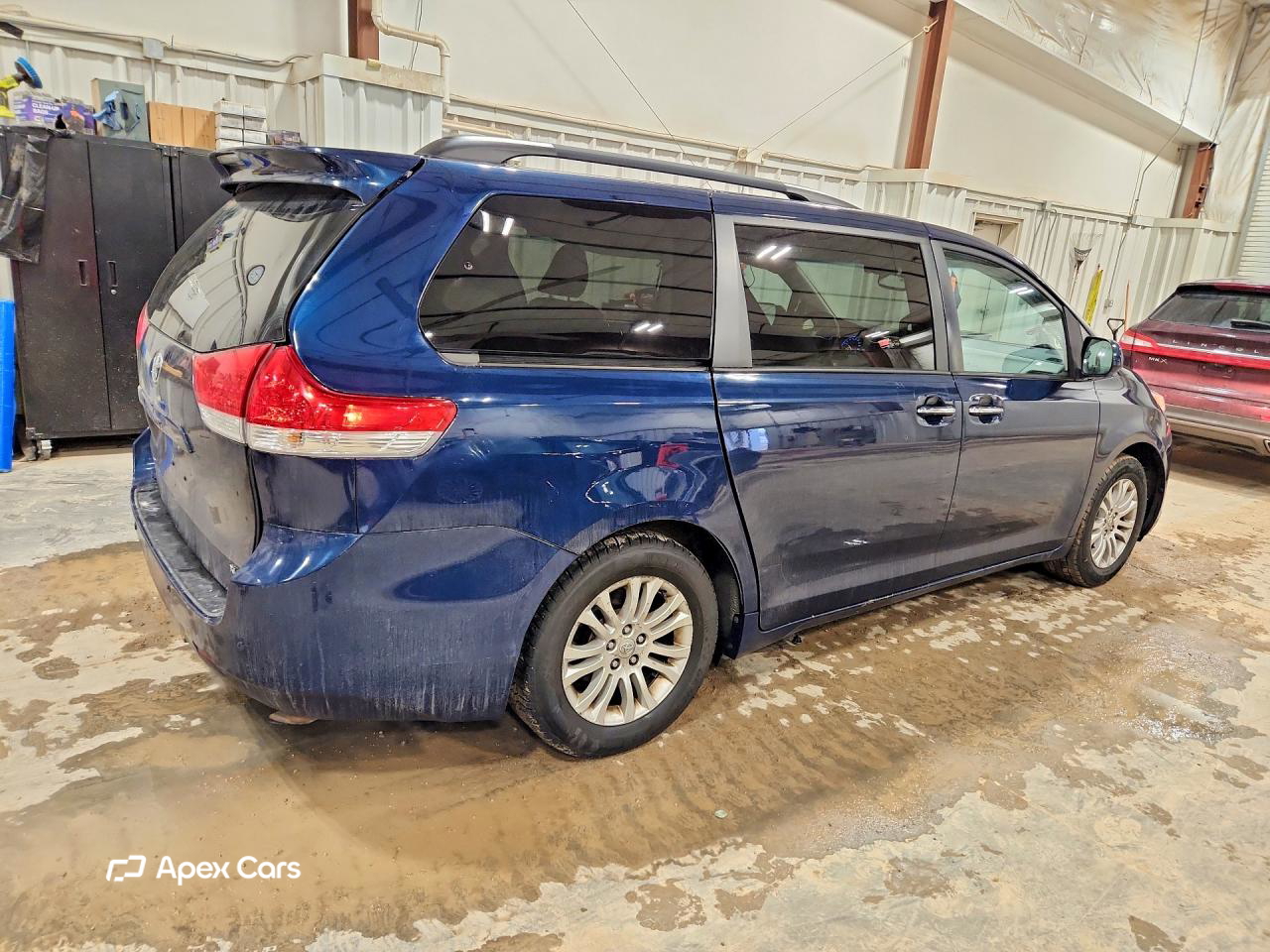 Toyota Sienna 2011