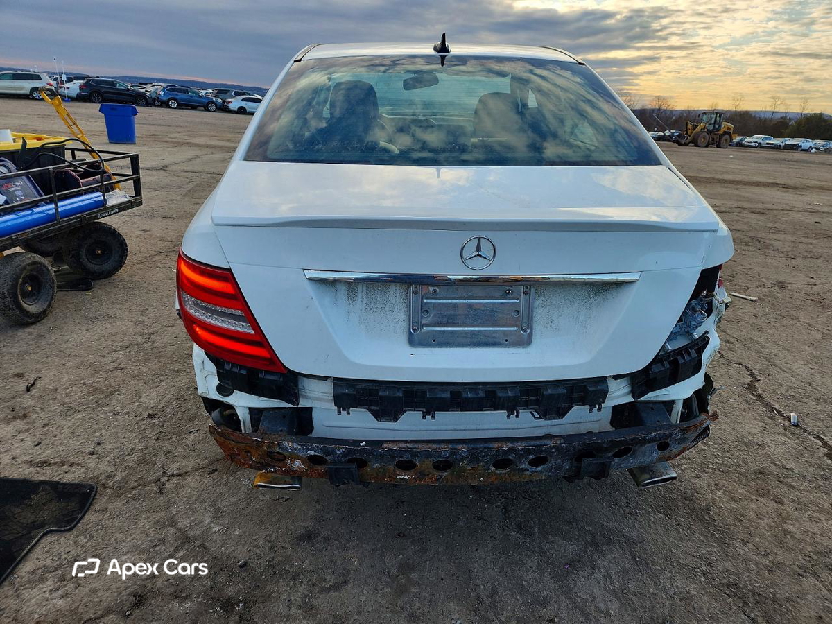 Mercedes-Benz  2013