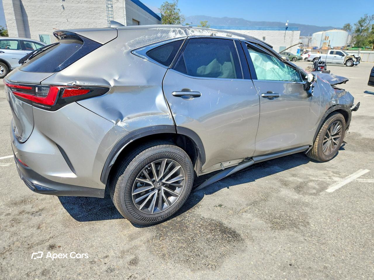 Lexus NX 2022