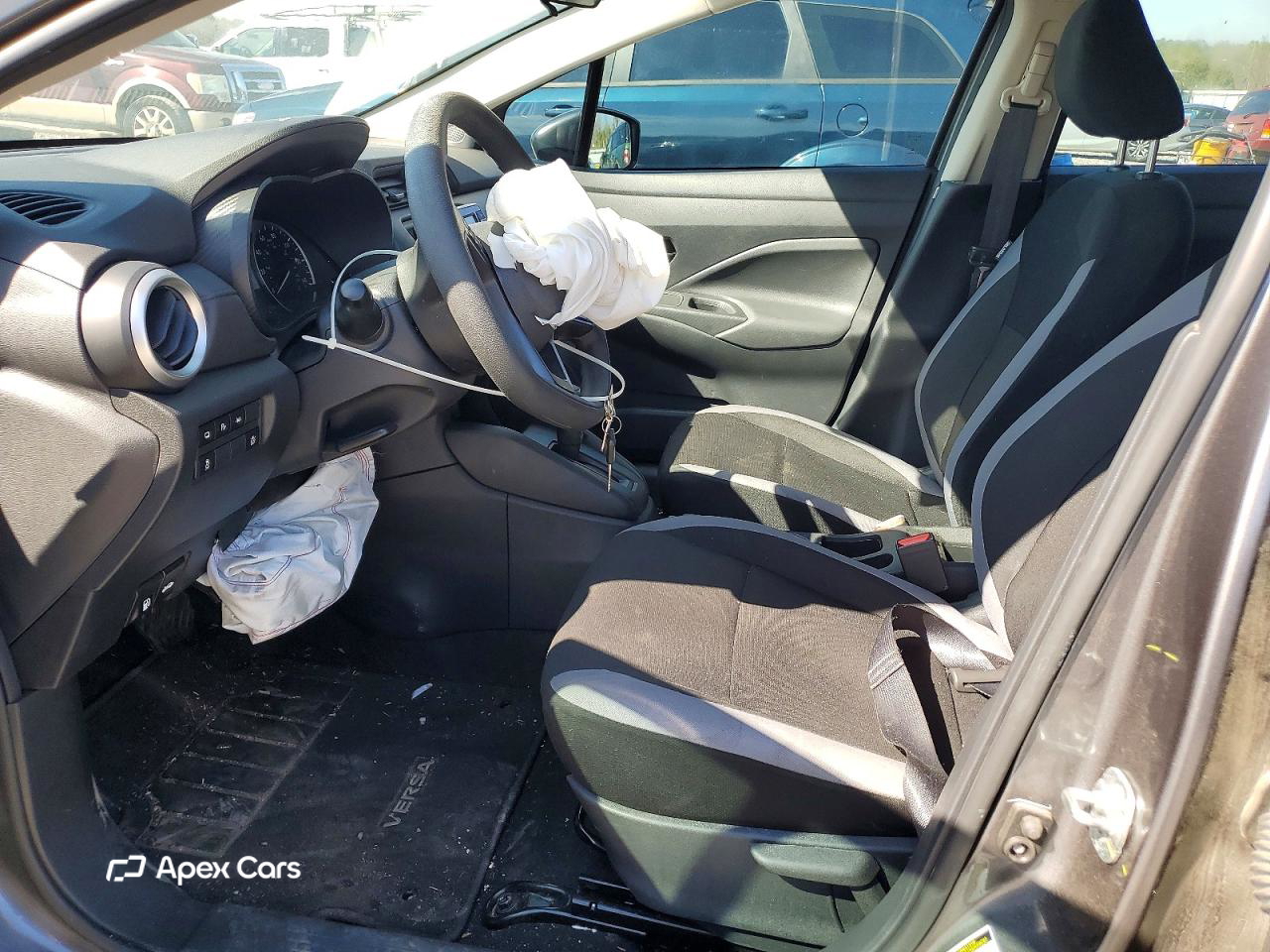 Nissan Versa 2025