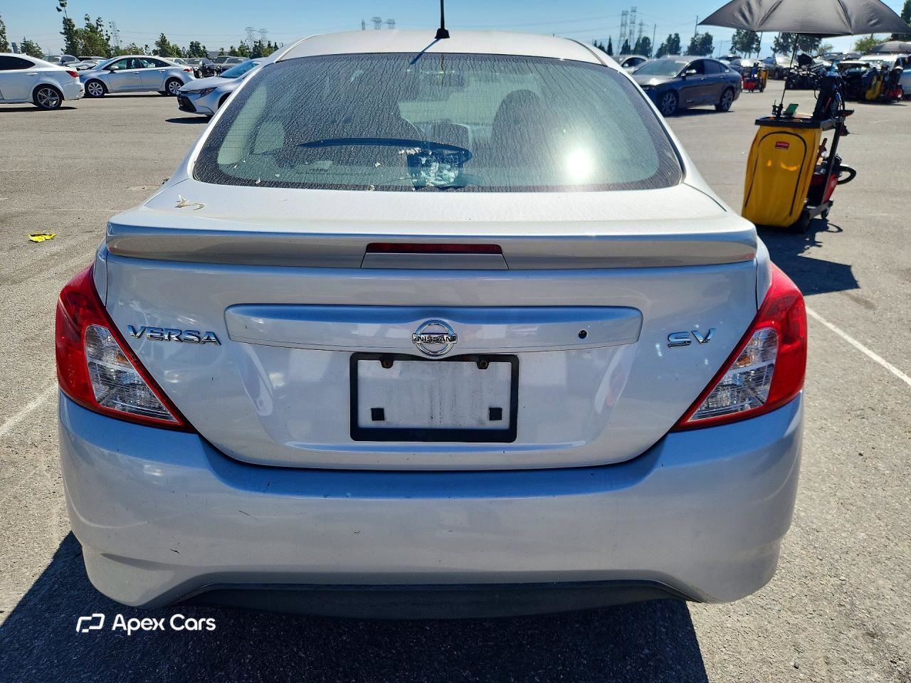 Nissan Versa 2017