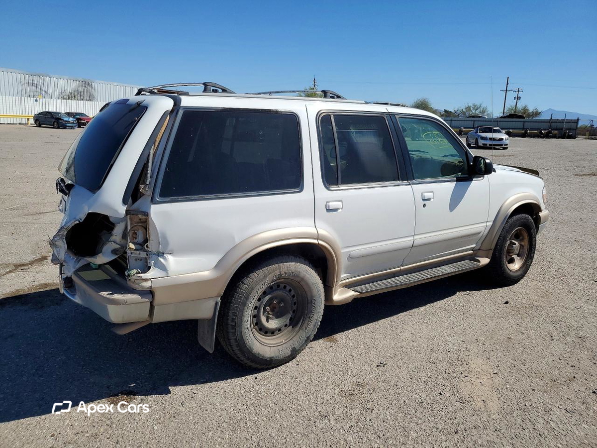 Ford Explorer 2000