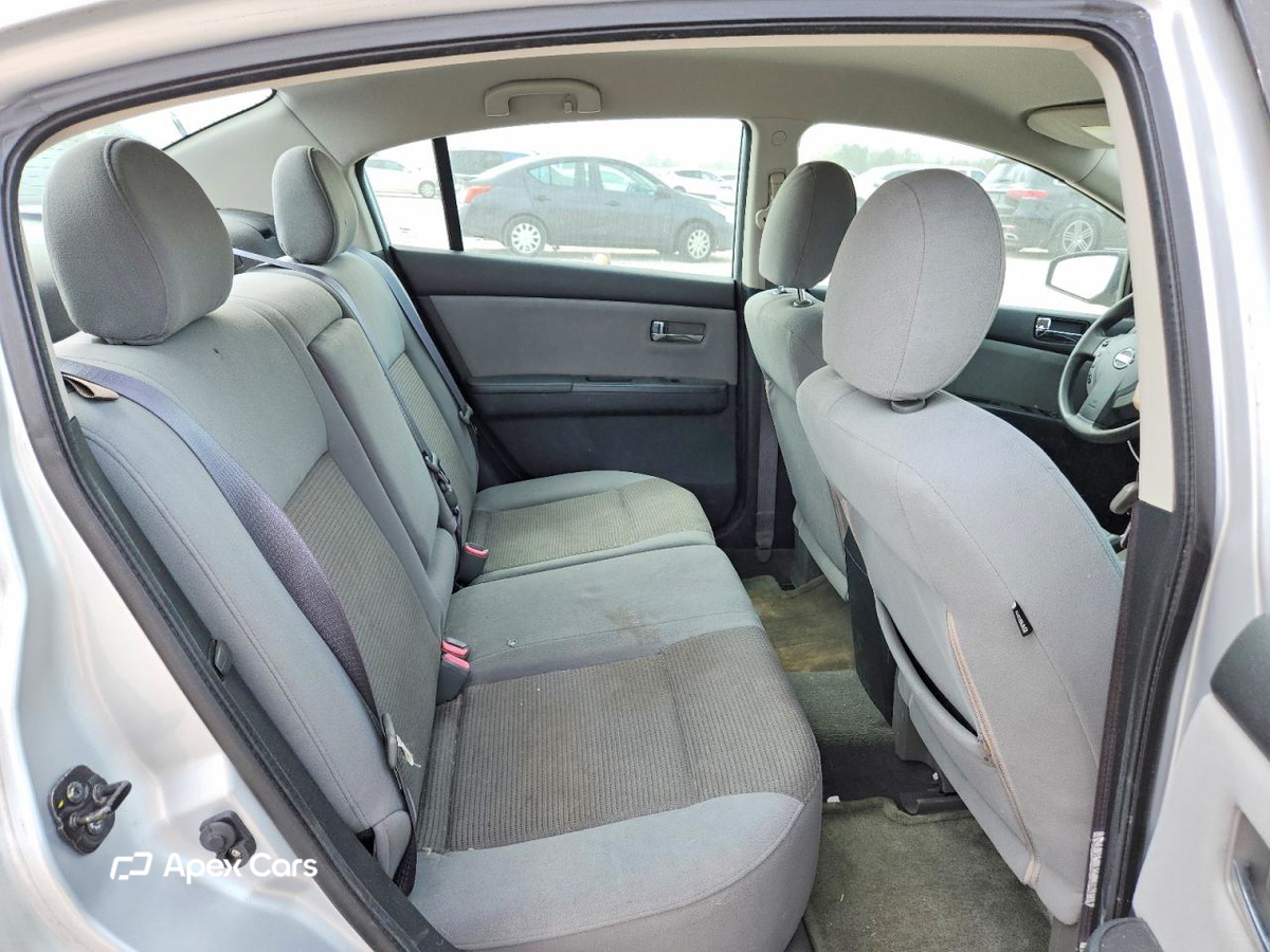 Nissan Sentra 2012