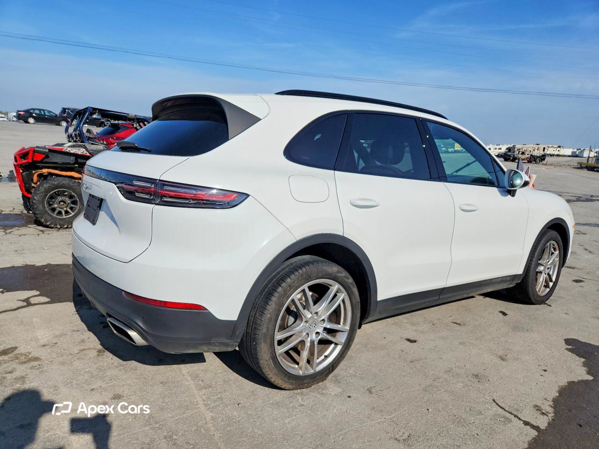 Porsche Cayenne 2021
