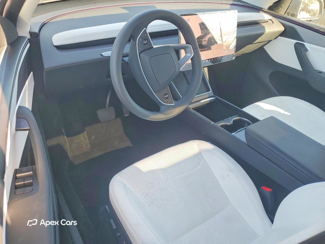 Tesla Model Y 2026