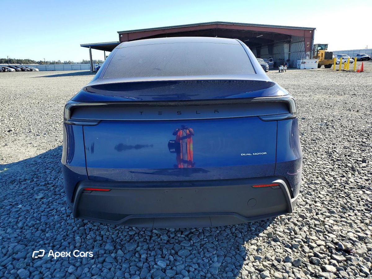 Tesla Model Y 2026