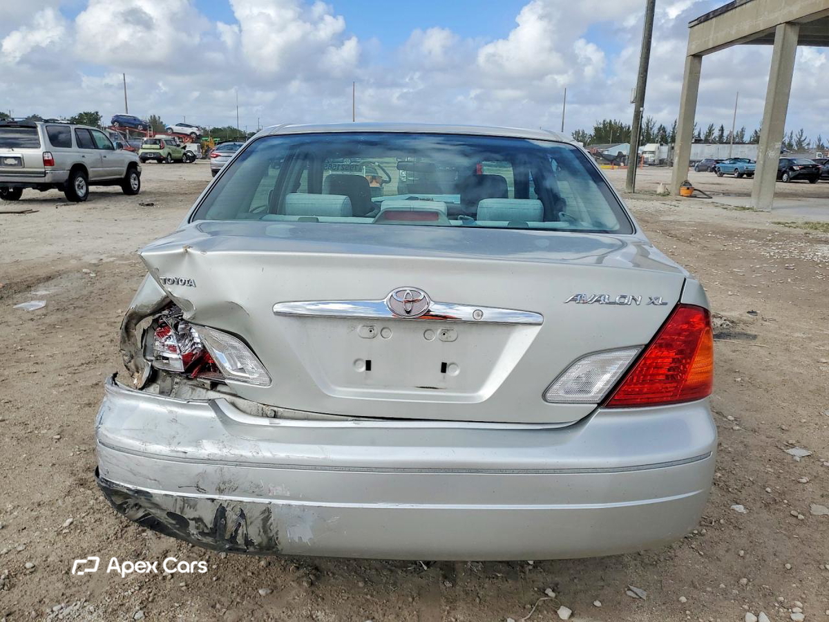 Toyota Avalon 2000