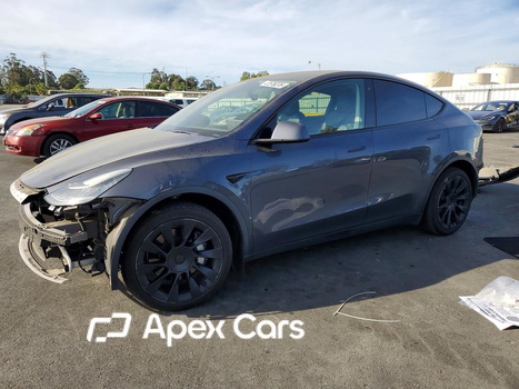 Tesla Model Y 2022 - Image 1 of 14