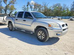Mitsubishi Raider 2009
