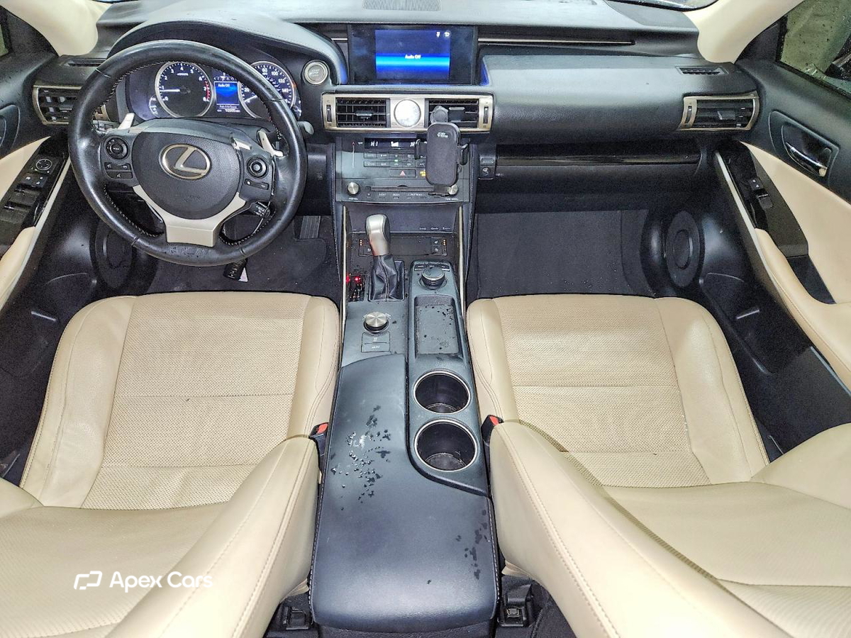 Lexus IS 2016