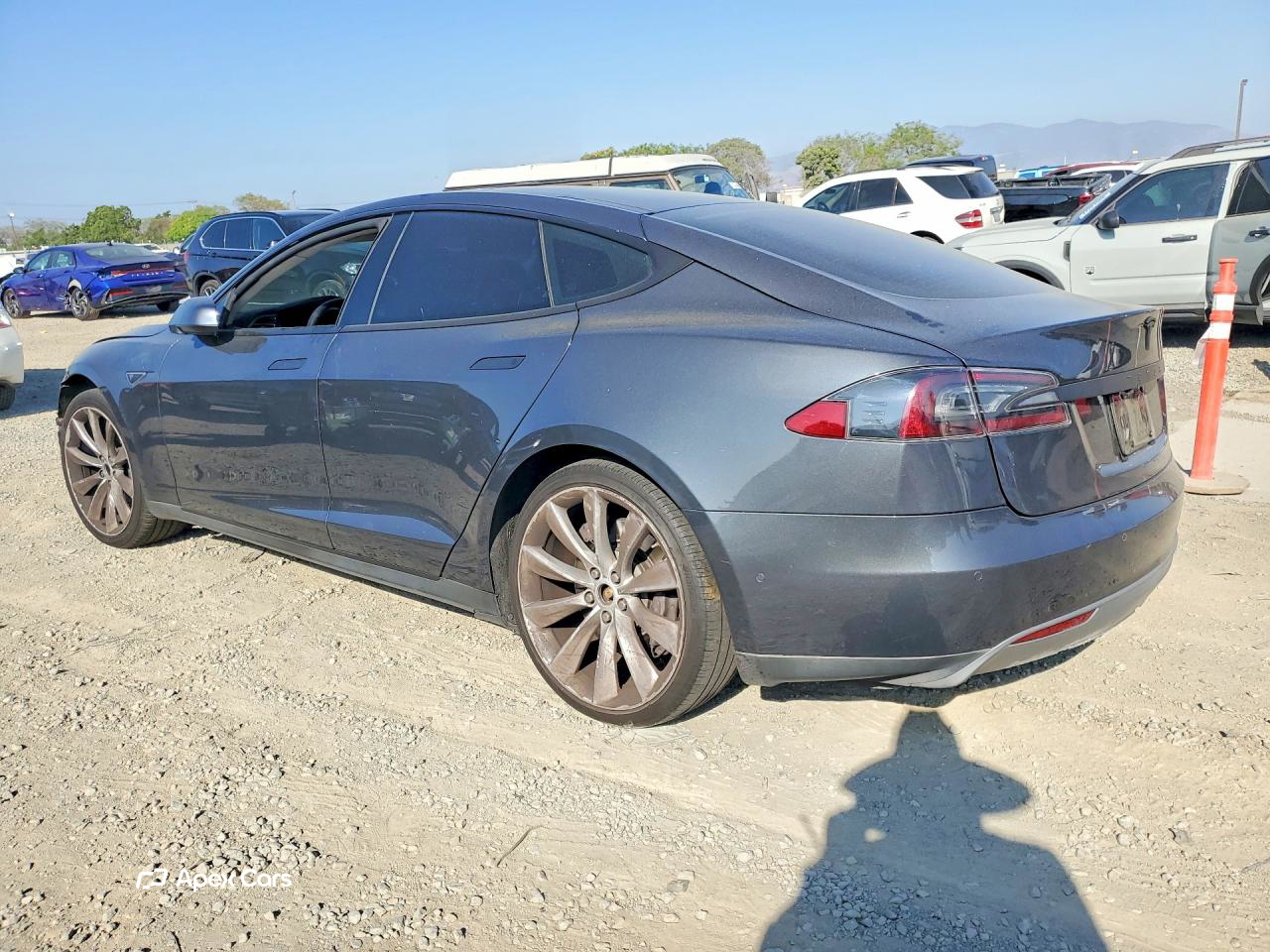 Tesla Model S 2015